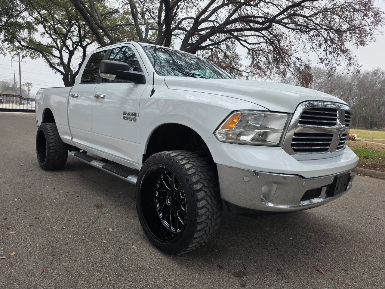Used 2015 RAM 1500 Lone Star image 2