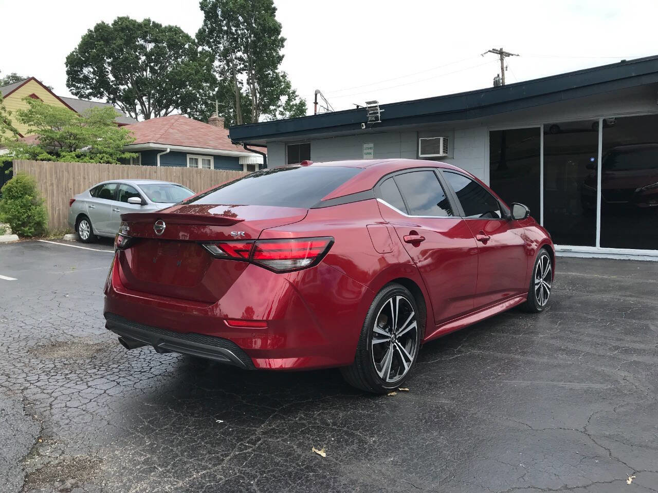 Used 2020 Nissan Sentra SR w/ Electronics Package FWD image 7