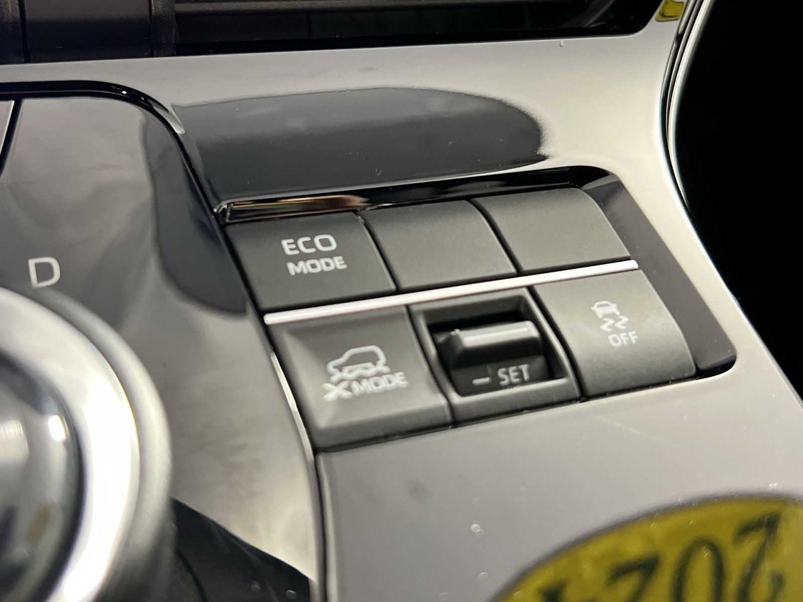 Used 2024 Toyota bZ4X XLE w/ Weather Package image 33