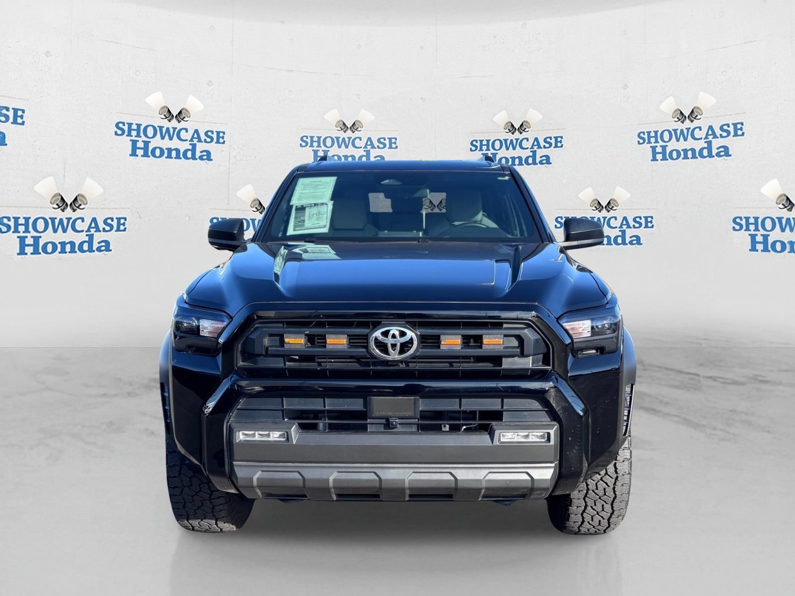 Used 2025 Toyota 4Runner SR5 AWD/4WD image 6