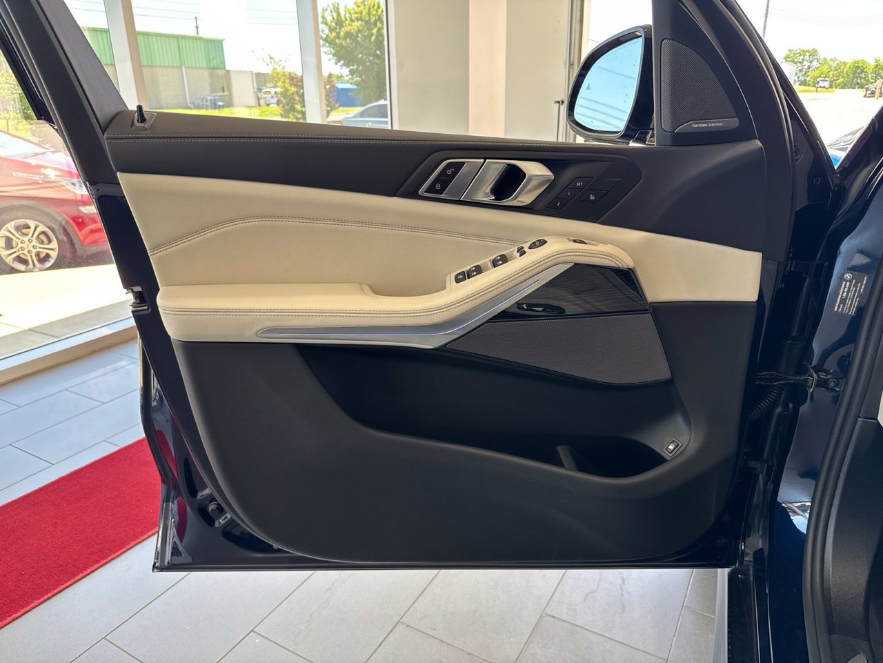 New 2026 BMW X5 xDrive50e w/ Executive Package AWD/4WD image 36