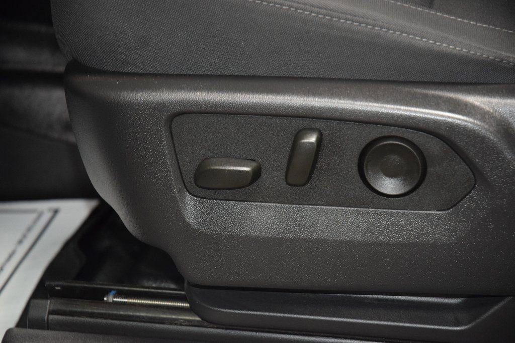 Used 2025 Chevrolet Silverado 3500 W/T w/ WT/CX Safety Package image 32