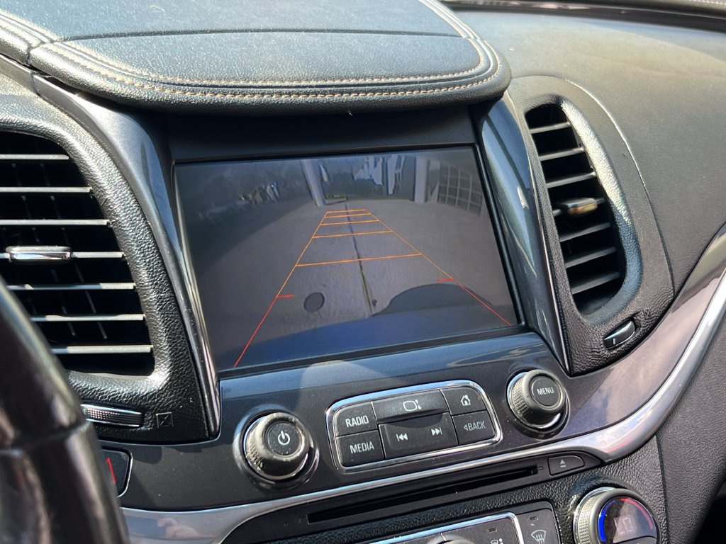 Used 2015 Chevrolet Impala LT w/ Convenience Package FWD image 32