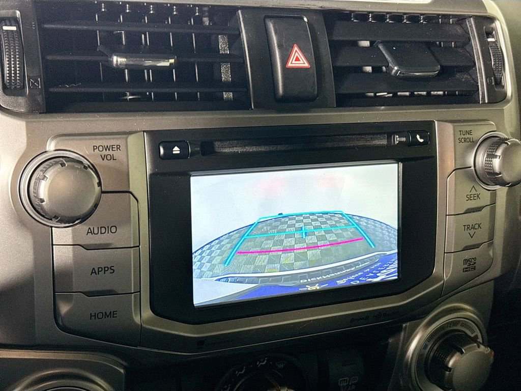 Used 2018 Toyota 4Runner SR5 Premium image 17