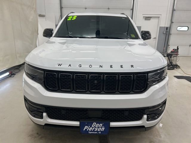 Used 2023 Jeep Wagoneer Series II w/ Convenience Group I image 2