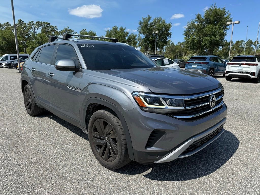 Certified 2023 Volkswagen Atlas Cross Sport SE w/ Black Wheel Package image 3