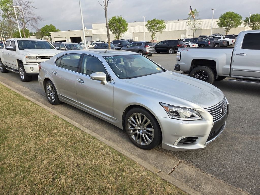 Used 2013 Lexus LS 460 L w/ Preferred Accessory Package image 3