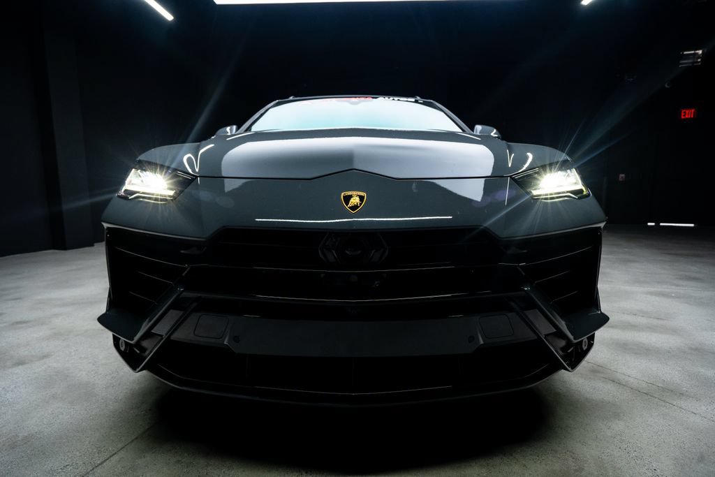 Used 2023 Lamborghini Urus S AWD/4WD image 6