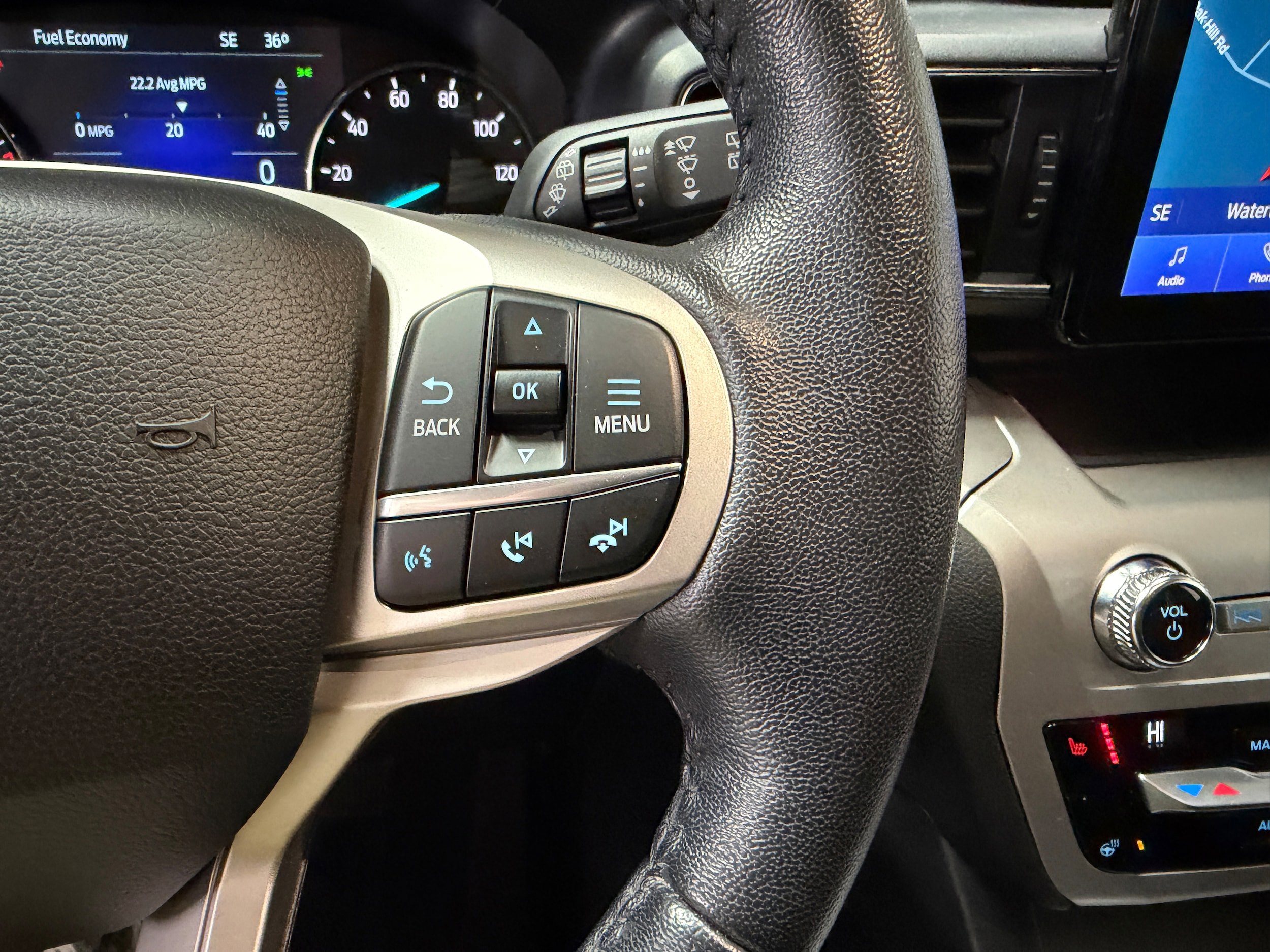 Certified 2021 Ford Explorer XLT w/ Equipment Group 202A image 17