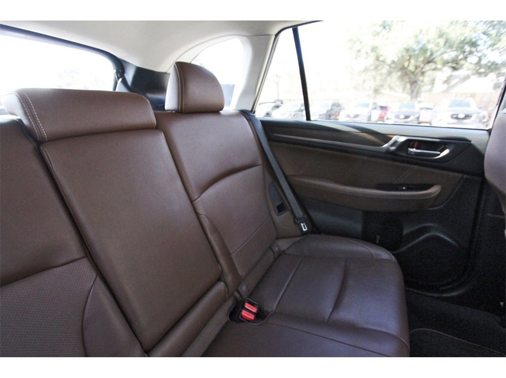 Used 2017 Subaru Outback 3.6R Touring w/ Popular Package #5A image 11