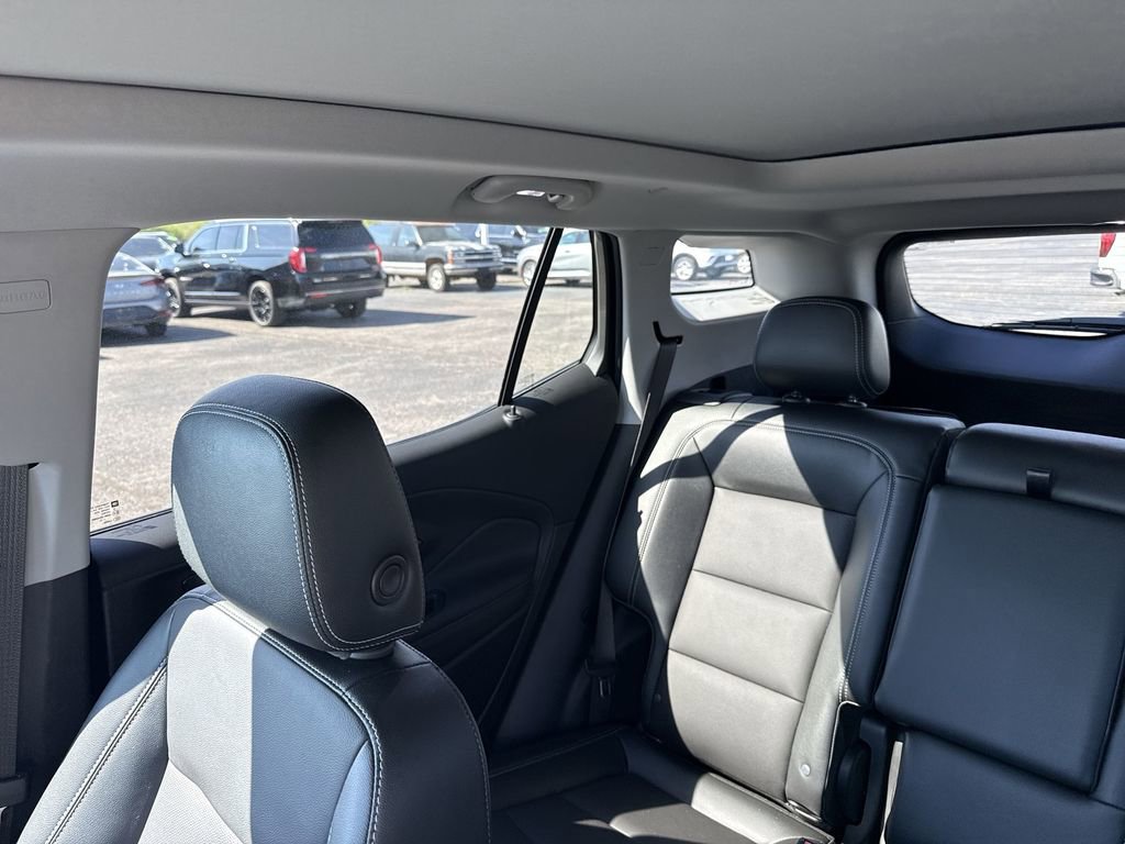 Certified 2024 GMC Terrain SLT w/ Tech Package image 10