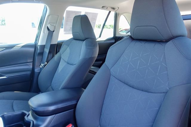 Certified 2022 Toyota RAV4 XLE w/ Convenience Package image 28