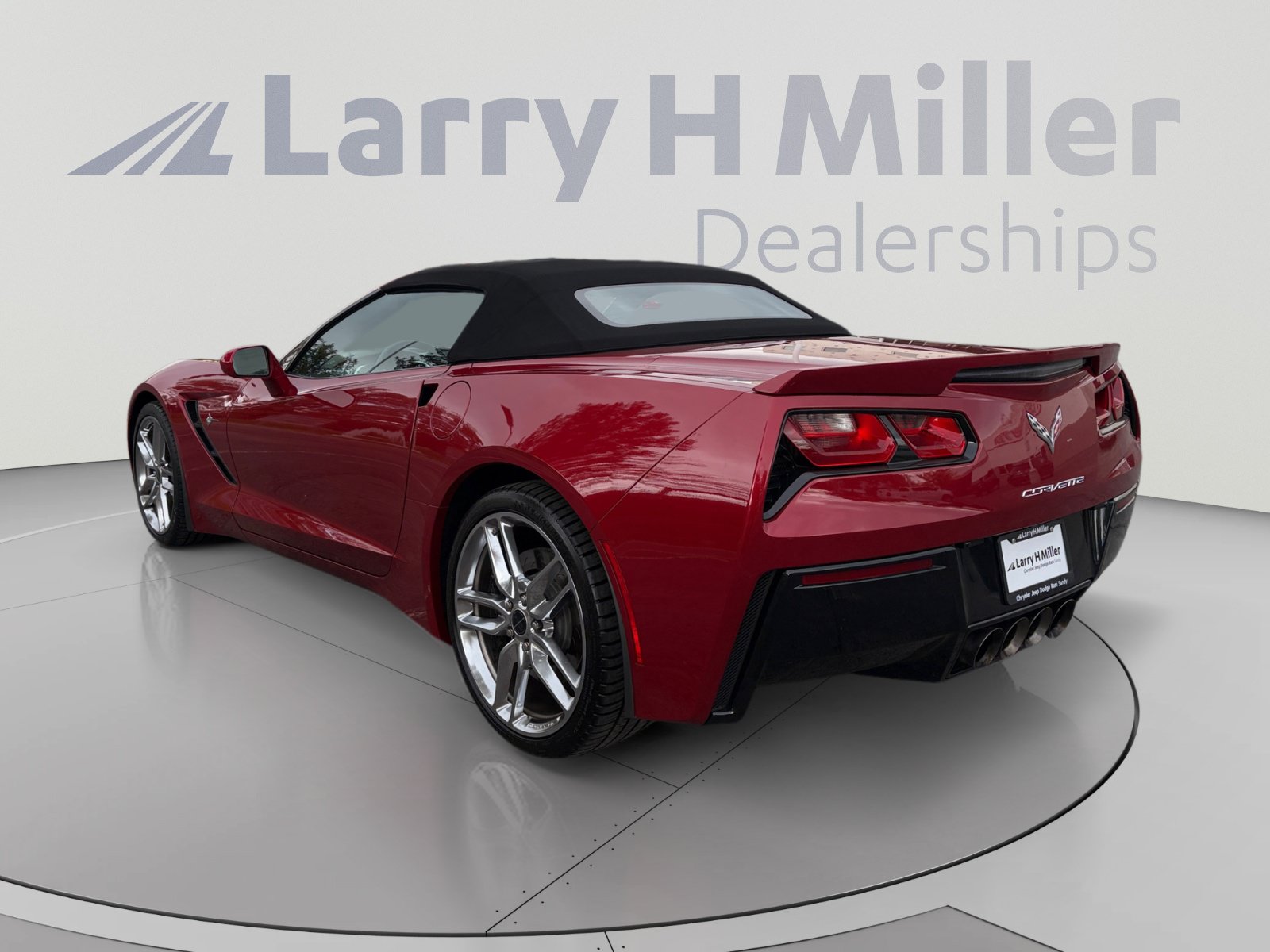 Used 2015 Chevrolet Corvette Stingray Convertible w/ 3LT Preferred Equipment Group RWD image 3