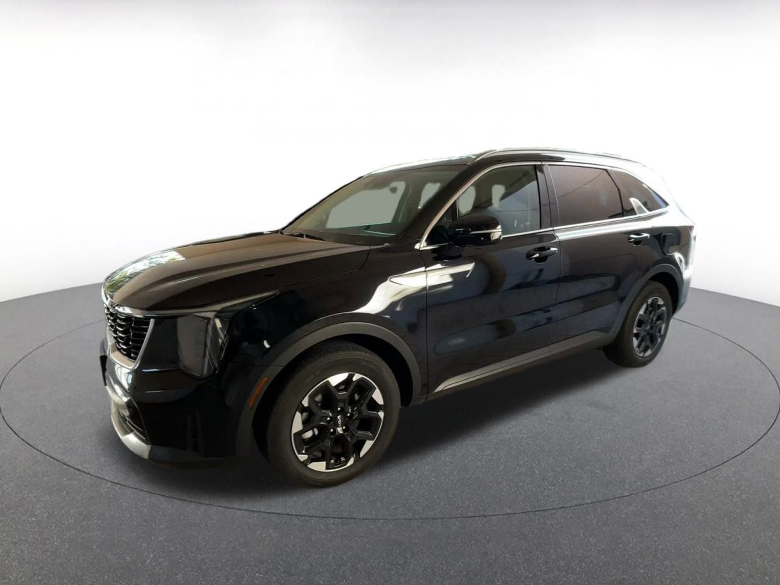 Used 2024 Kia Sorento S image 8