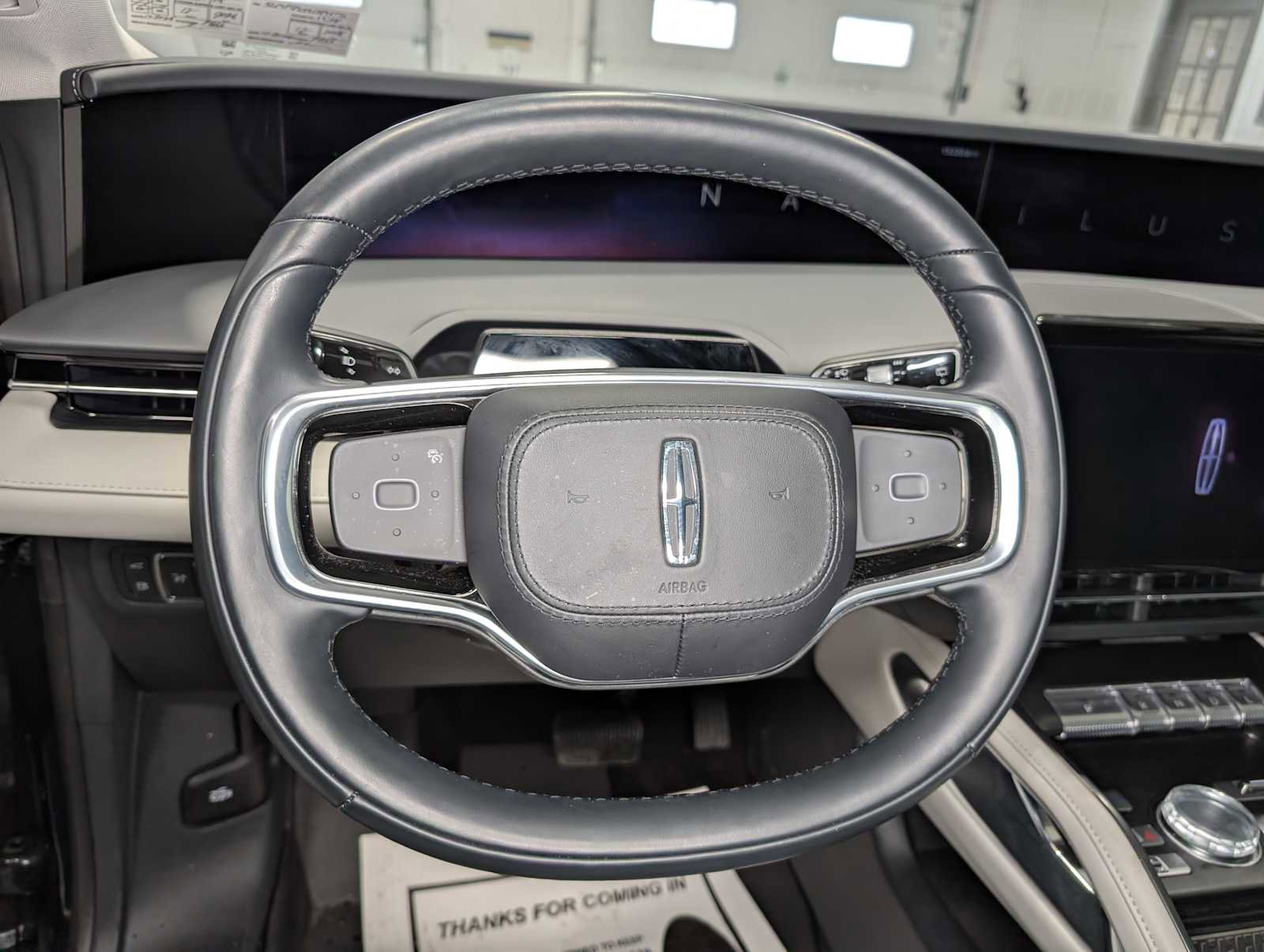 Certified 2025 Lincoln Nautilus Reserve image 28