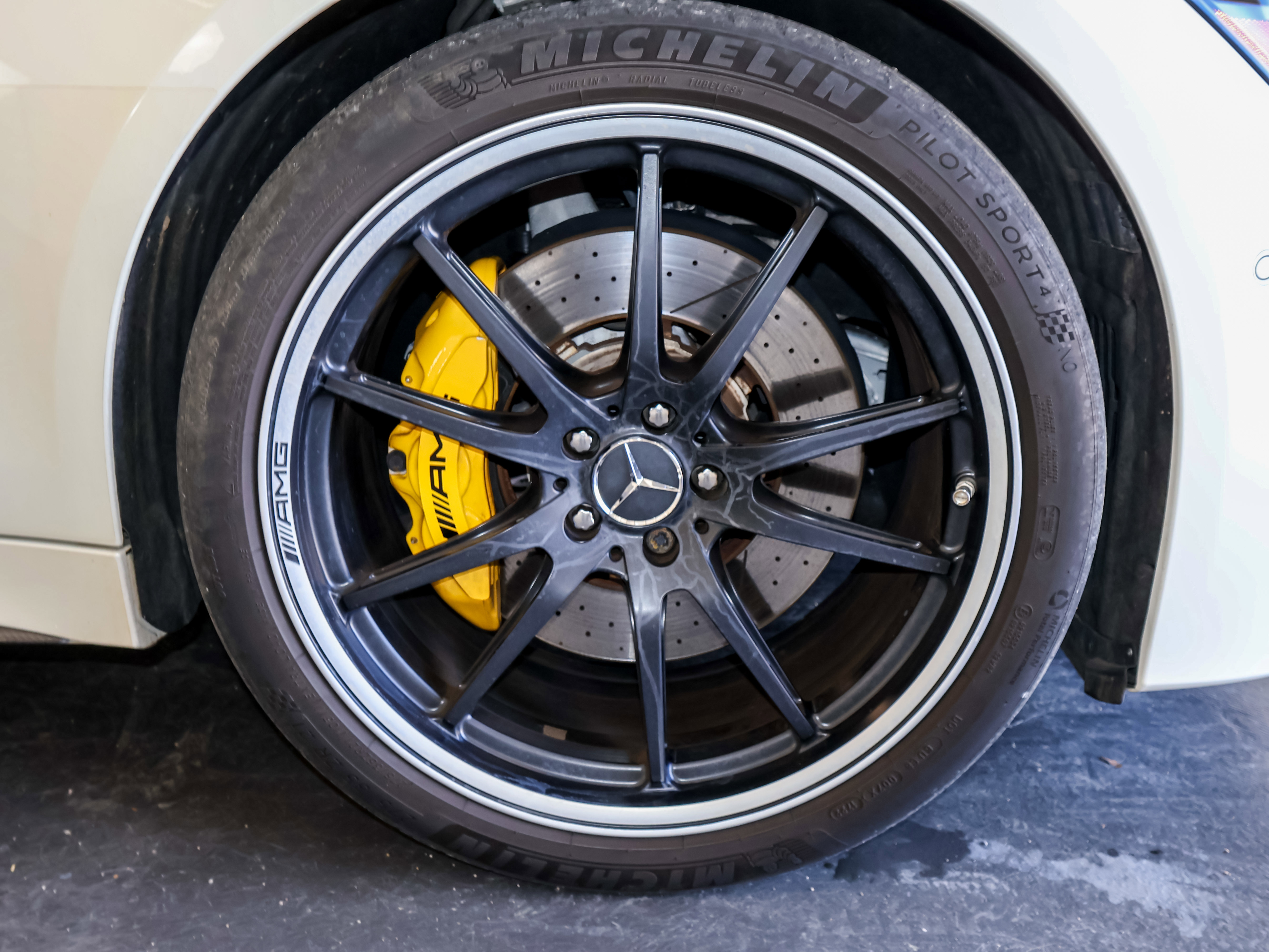 Used 2019 Mercedes-Benz AMG GT 63 S image 43