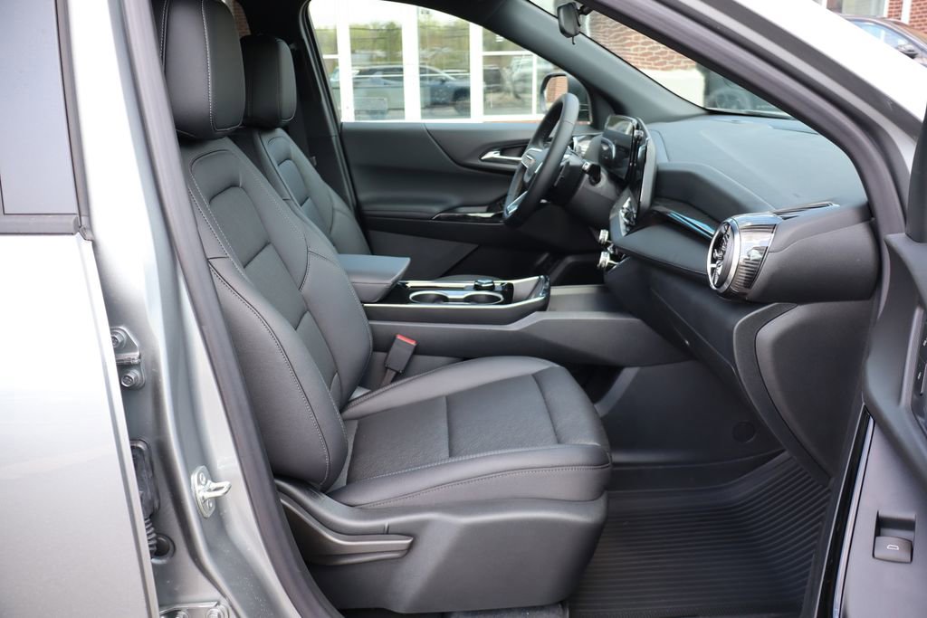 New 2026 Chevrolet Equinox LT AWD/4WD image 42