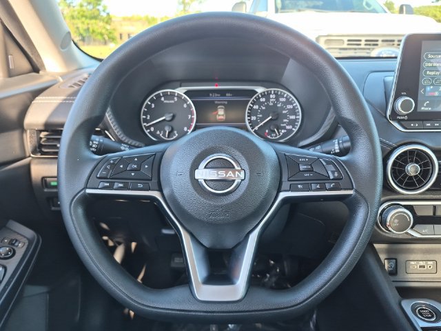 Used 2024 Nissan Sentra SV FWD image 31