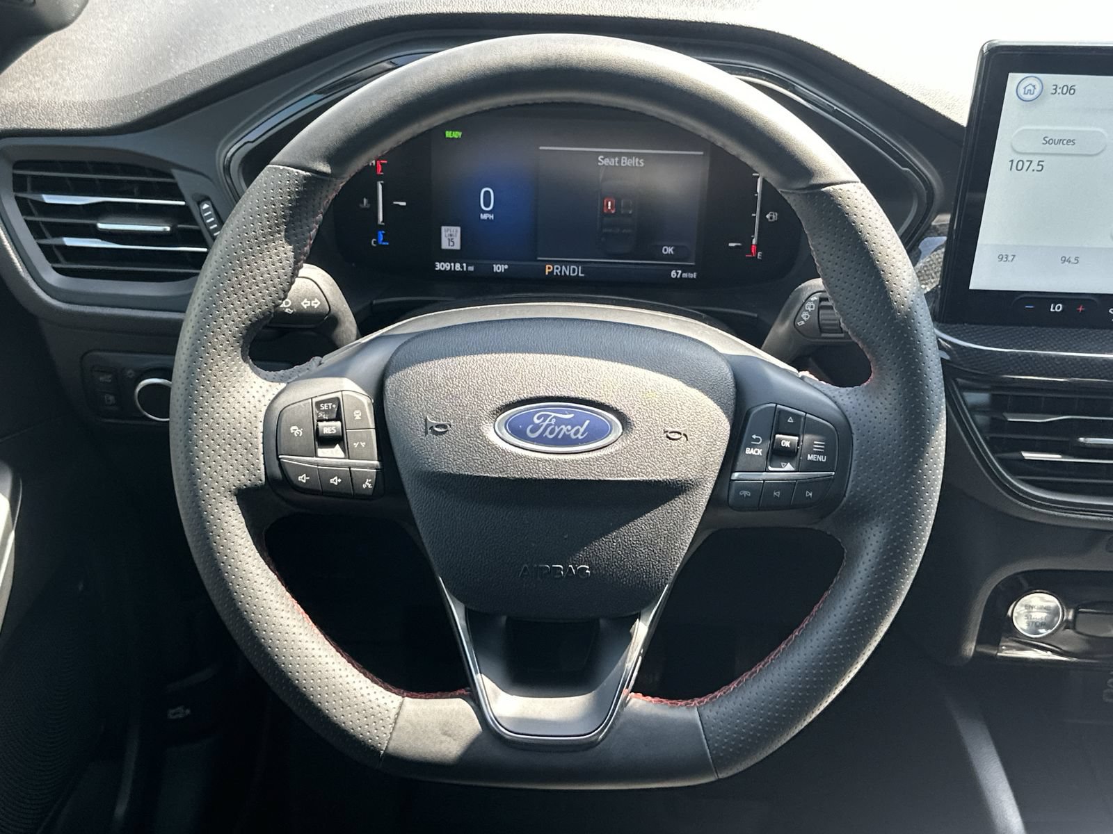 Used 2025 Ford Escape ST-Line w/ Equipment Group 301A FWD image 19
