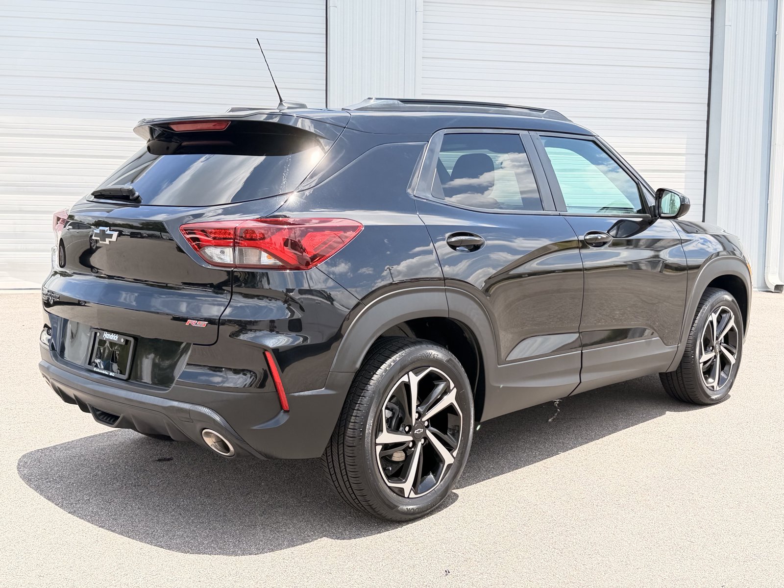Used 2023 Chevrolet TrailBlazer RS w/ Convenience Package AWD/4WD image 12