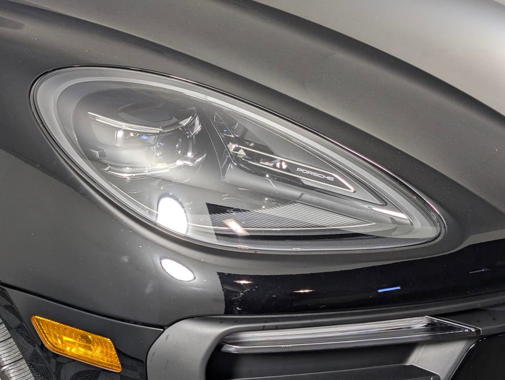 New 2026 Porsche Macan image 15