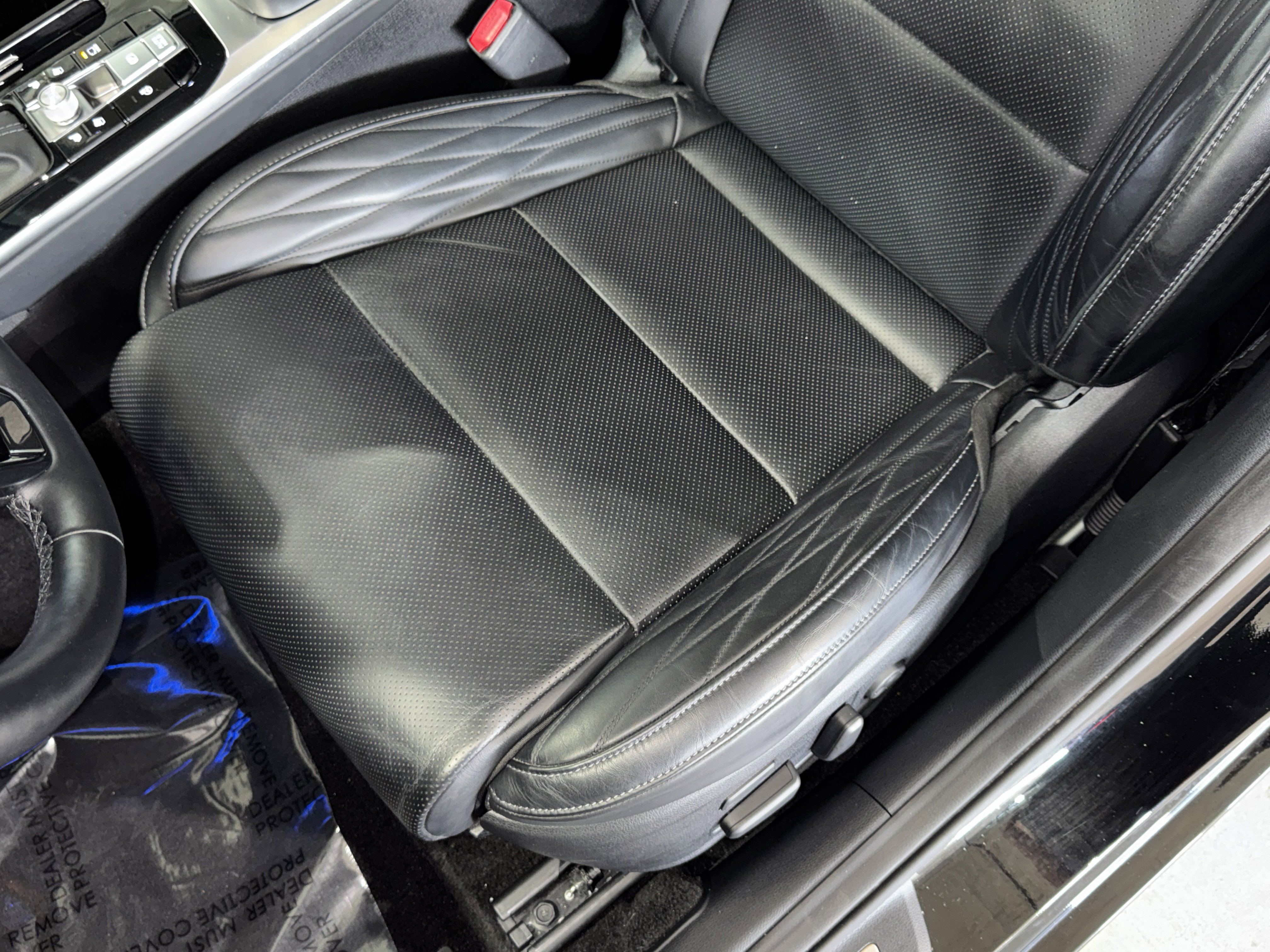 Used 2020 Kia Cadenza Limited image 33