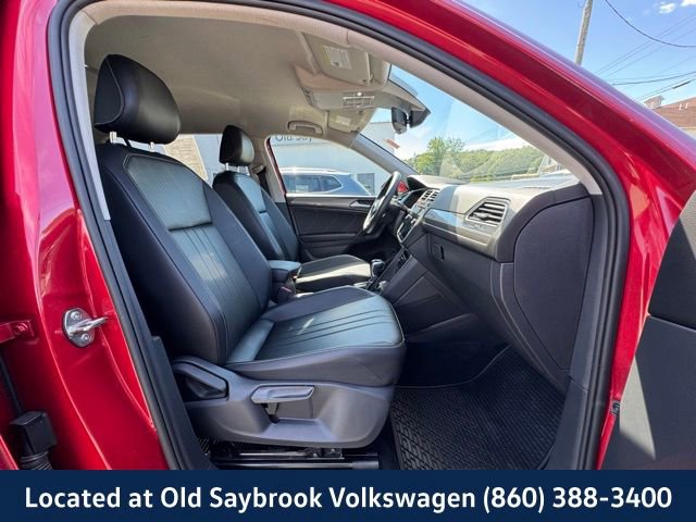 Used 2022 Volkswagen Tiguan SE image 23