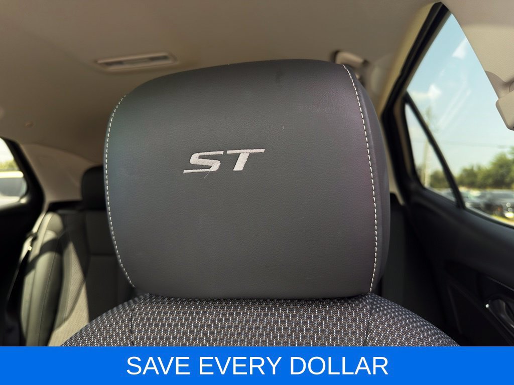 Used 2023 Buick Envision Preferred w/ Sport Touring Package AWD/4WD image 11