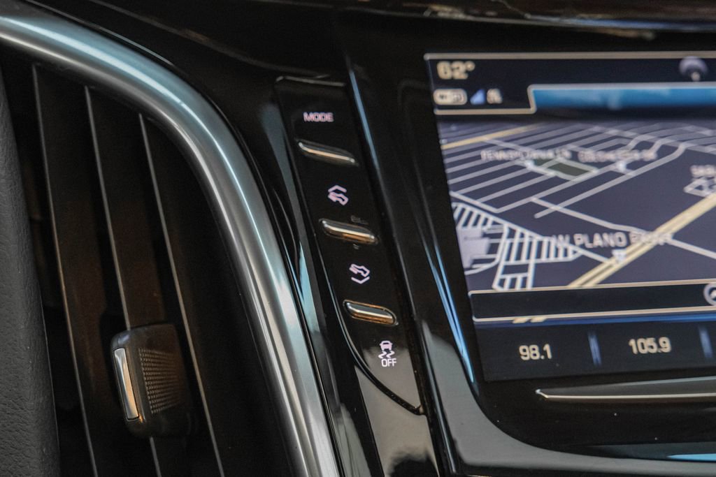 Used 2020 Cadillac Escalade ESV Luxury w/ Escalade Sport Edition image 25