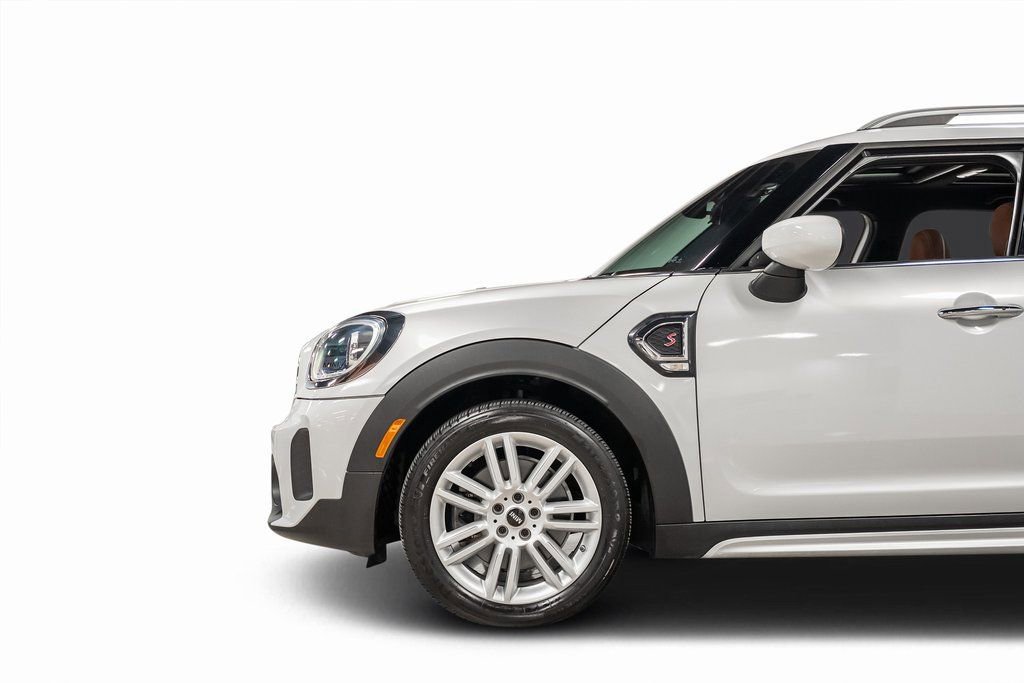 Used 2023 MINI Cooper Countryman S w/ Signature Upholstery Package image 17