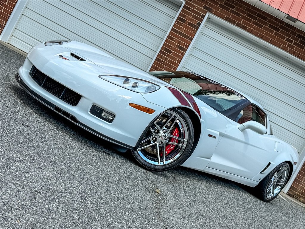 Used 2007 Chevrolet Corvette Z06 w/ Preferred Equipment Group RWD image 4