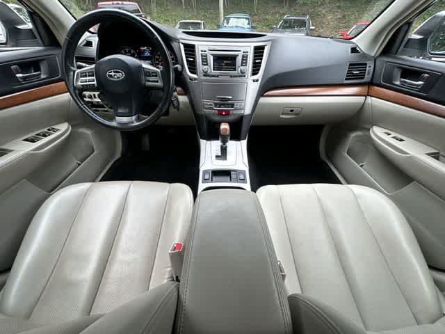 Used 2013 Subaru Outback 3.6R Limited w/ Moonroof Pkg AWD/4WD image 18
