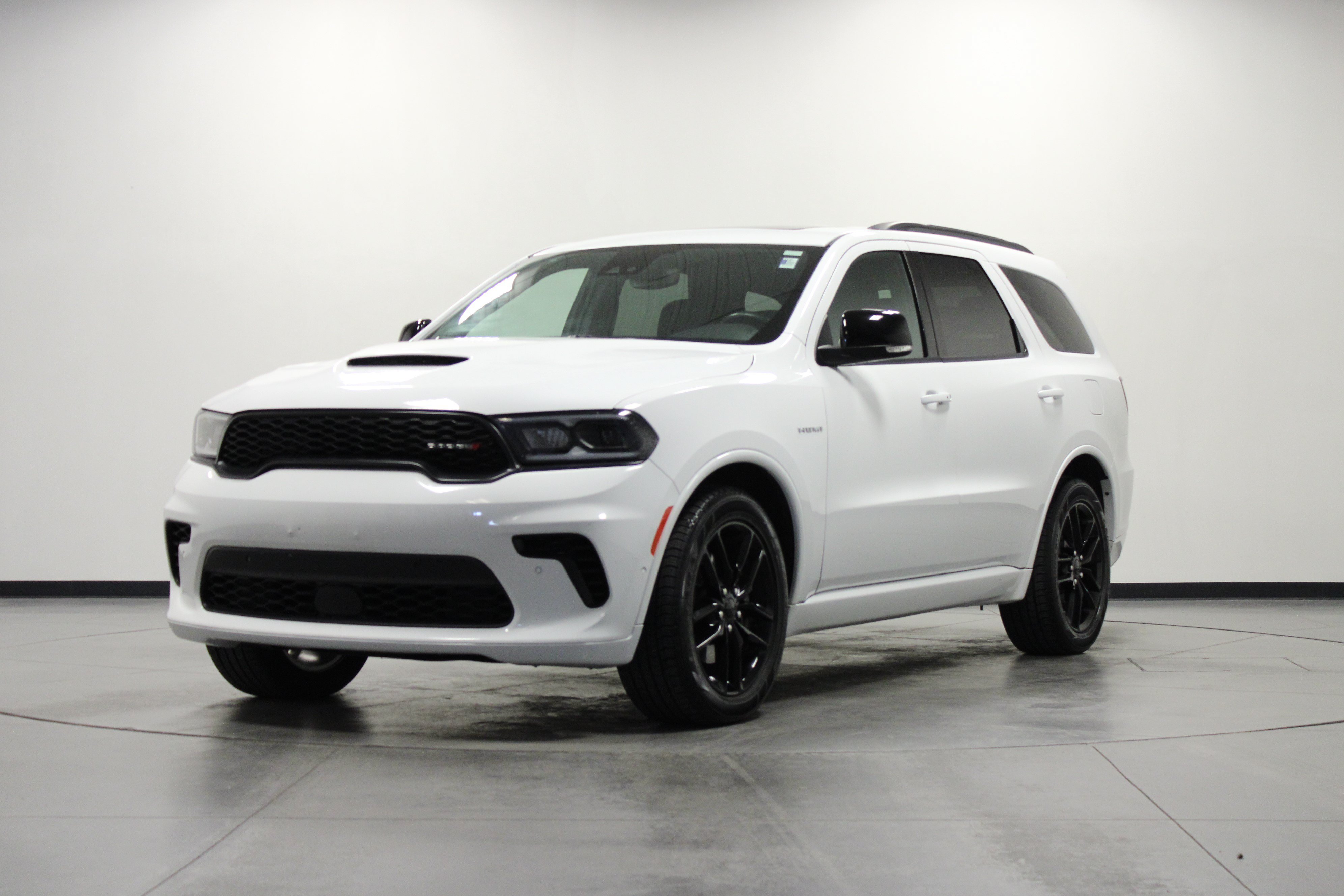 Used 2025 Dodge Durango R/T AWD/4WD image 8