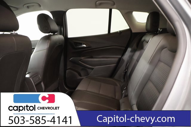Used 2025 Chevrolet Trax LT FWD image 31