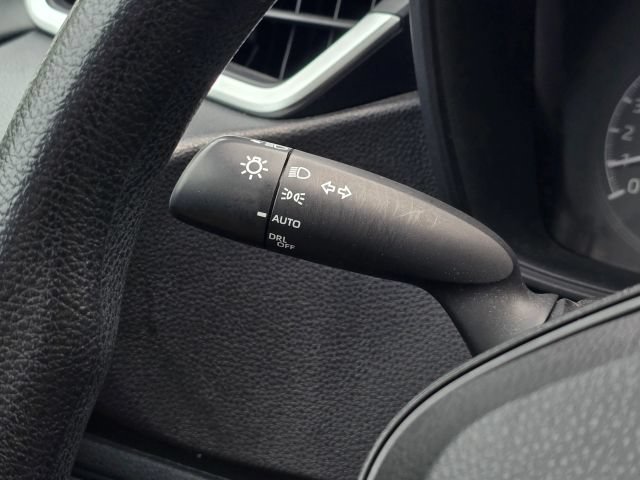 Used 2021 Toyota Corolla LE FWD image 26