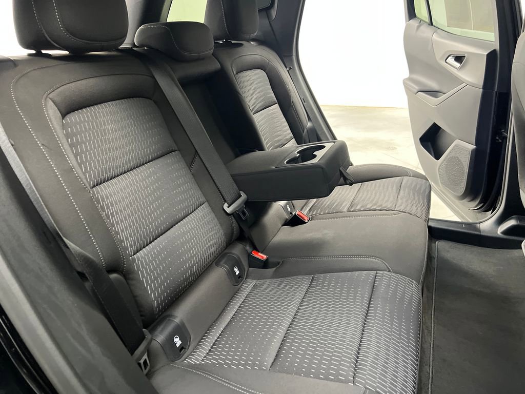 Used 2026 Chevrolet Equinox LT FWD image 17