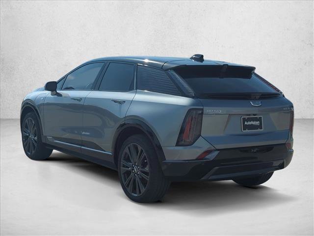 New 2026 Cadillac Optiq Sport 2 w/ LPO, Floor Liner Package AWD/4WD image 9