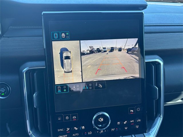 Used 2025 GMC Acadia Denali image 20