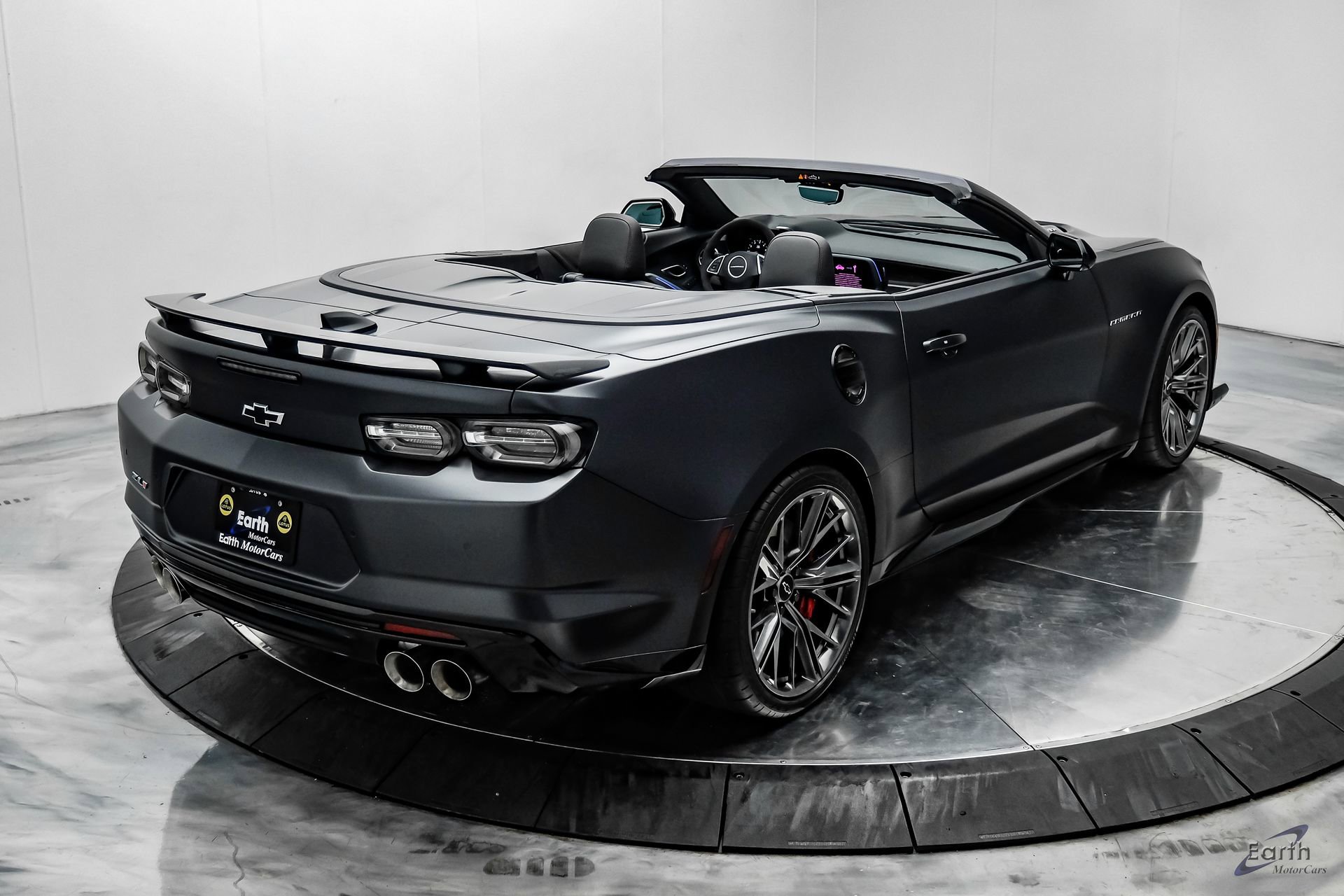 Used 2024 Chevrolet Camaro ZL1 RWD image 25