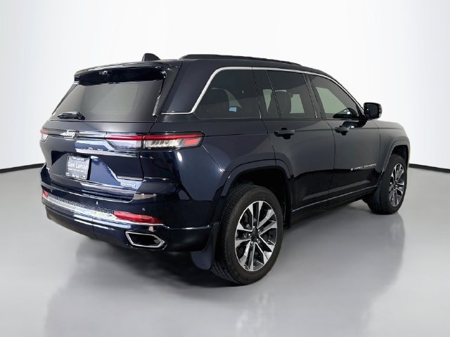Used 2025 Jeep Grand Cherokee Overland w/ Luxury Tech Group IV AWD/4WD image 7
