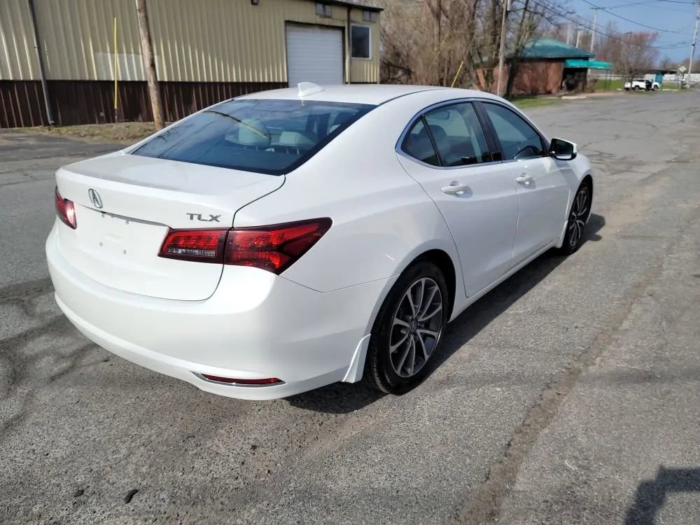 Used 2017 Acura TLX V6 w/ Technology Package FWD image 5