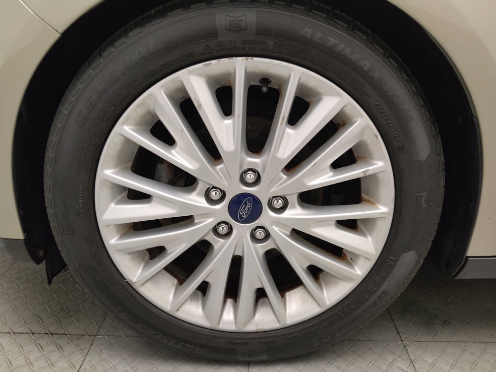 Used 2016 Ford Focus Titanium FWD image 31