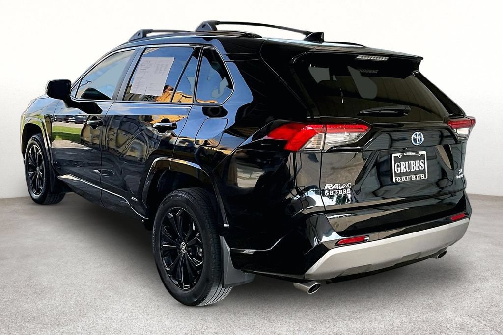 Used 2024 Toyota RAV4 SE w/ Convenience Package AWD/4WD image 15