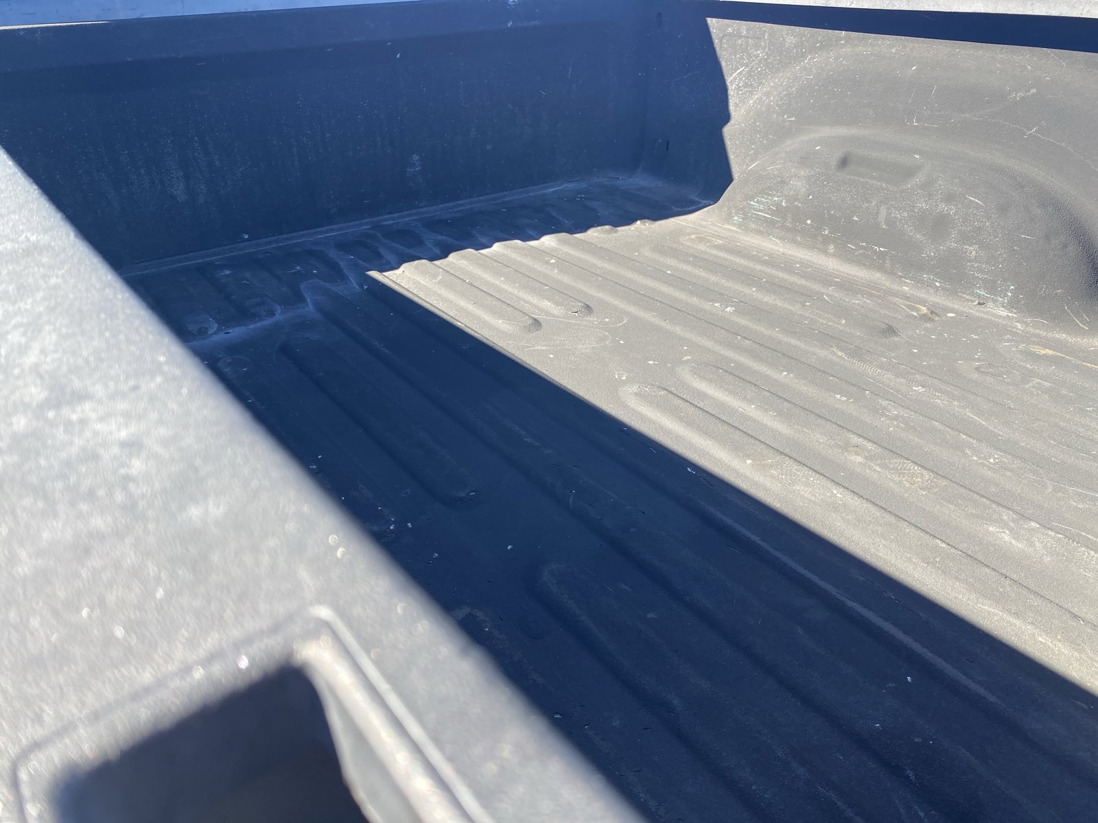 Used 2014 RAM 1500 Express image 20