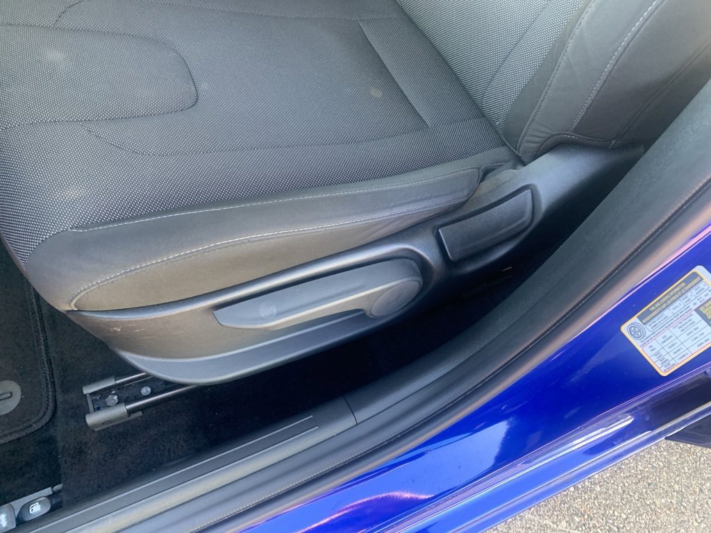 Certified 2024 Hyundai Elantra SE image 11