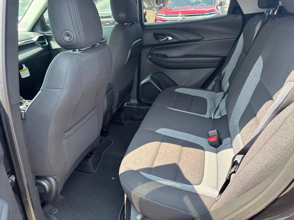 New 2026 Chevrolet TrailBlazer LS w/ LS Convenience Package FWD image 17