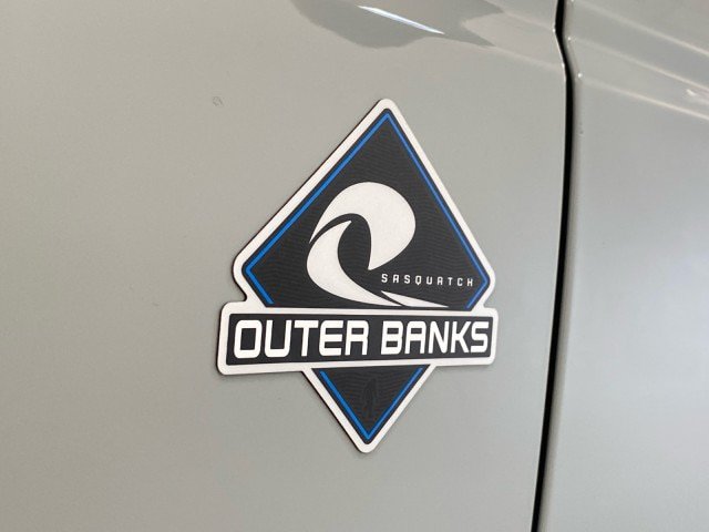 Certified 2021 Ford Bronco Outer Banks w/ Sasquatch Package AWD/4WD image 14