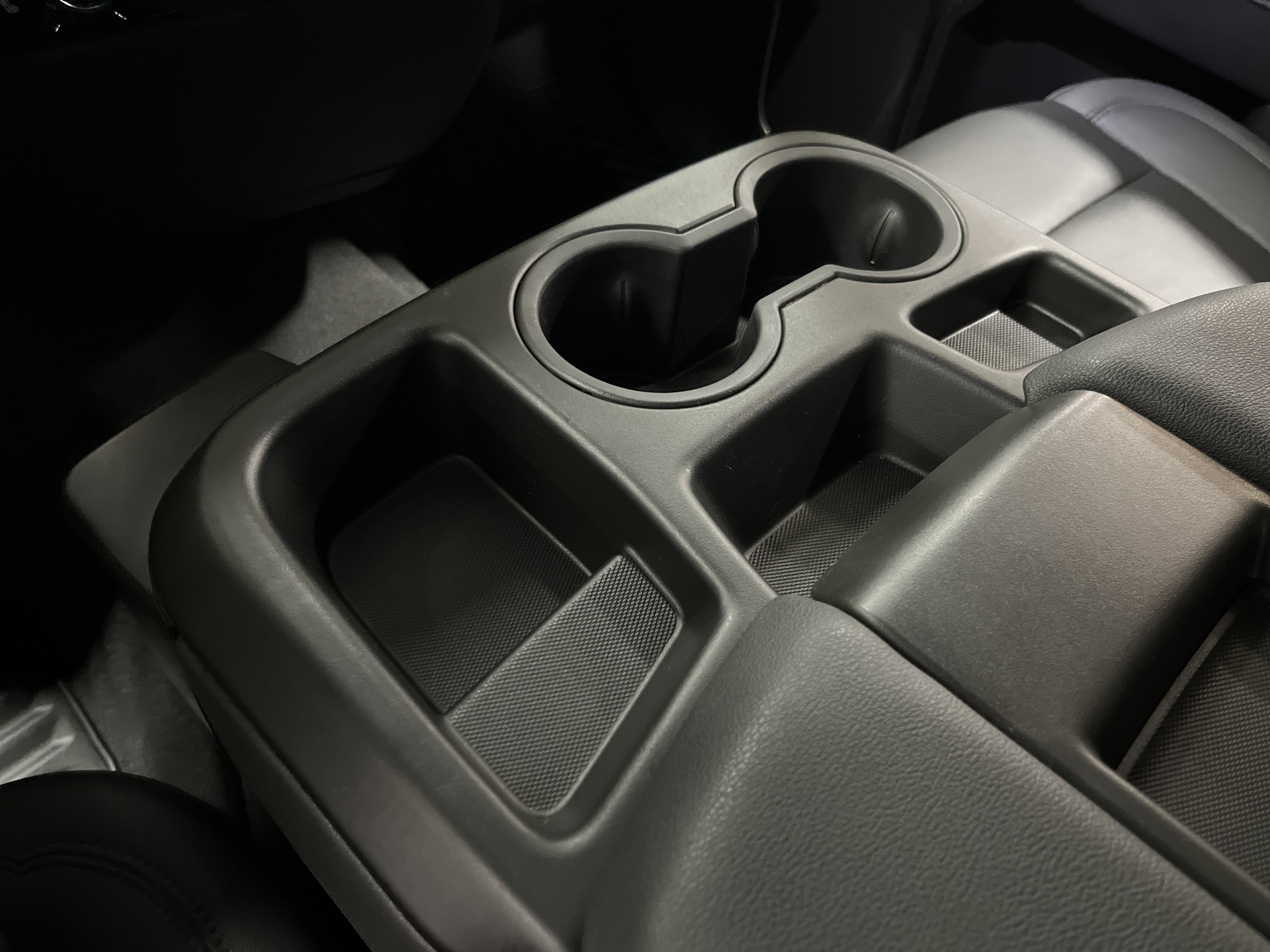 Used 2025 Chevrolet Silverado 3500 LTZ AWD/4WD image 44