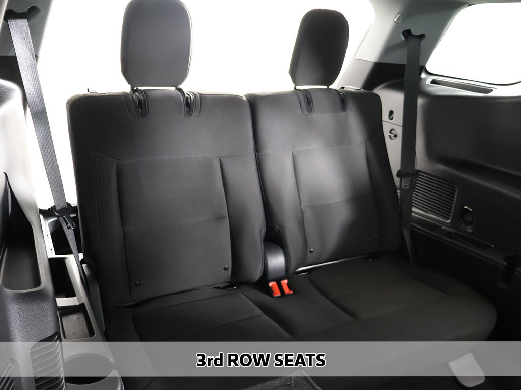 Used 2023 Ford Explorer XLT AWD/4WD image 6