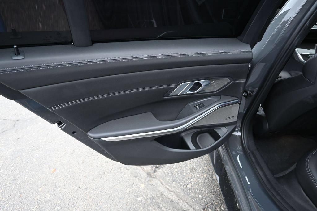 Used 2022 BMW M3 Competition w/ M Carbon Exterior Package AWD/4WD image 21